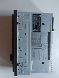 Autoradio con FM, DAB, USB, MP3 e Bluetooth