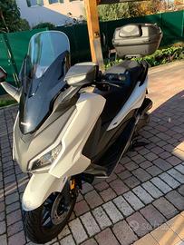 Honda Forza 350
