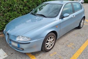 Alfa Romeo 147 GPL 1.6 Tw Spark 105  Distinctive.