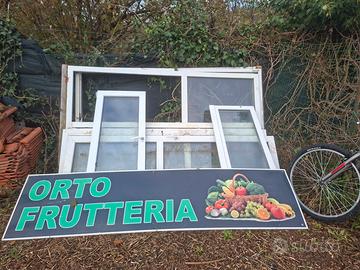 Porta finestre/ Insegna/Mountain Bike