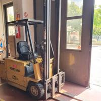 CARRELLO ELEVATORE ELETTRICO YALE 15 QL. USATO