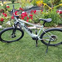 Bici elettrica uomo GIANT XL pari al nuovo