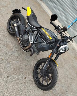 Ducati Scrambler Full Throttle 