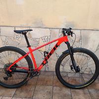 Trek X Caliber 8 2021