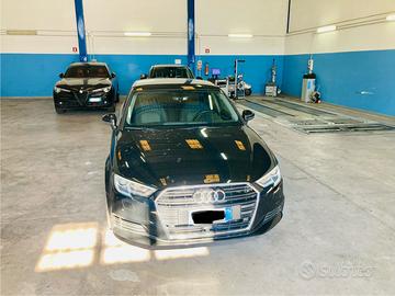 AUDI A3 SPORTBACK S-TRONIC
