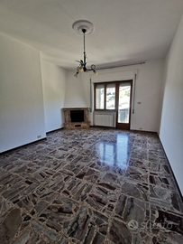 Fonte Nuova Santa Lucia appartamento 100 mq