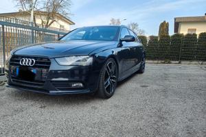 AUDI A4 4ª serie - 2014