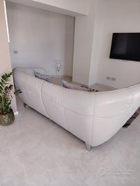 Divano in pelle 