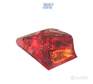 FANALE DX TOYOTA AURIS 5P 13-15 AMBRA ROSSO