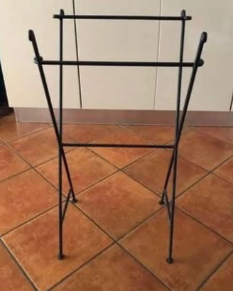 Porta asciugamani nero in ferro battuto