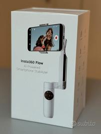 Insta360 Flow Gimbal Stabilizer smartphone