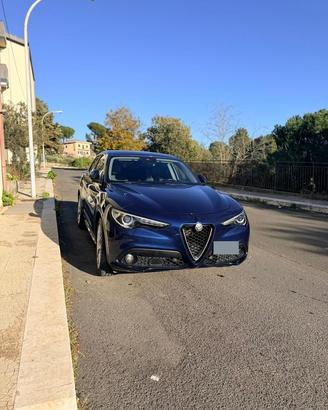 Alfa Romeo Stelvio Q4 2.2 Diesel 210 CV AT8