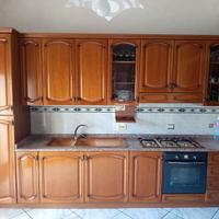 Cucina 360 cm, classica in legno.