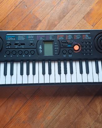 Pianola Casio SA-77 con custodia originale