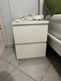 Comodino IKEA linea MALM