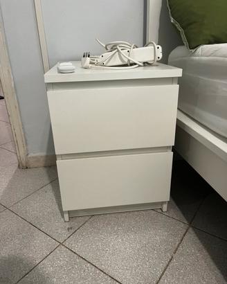 Comodino IKEA linea MALM