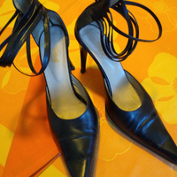 Scarpe nere in pelle