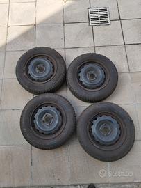 cerchi da 14 con gomme invernali 