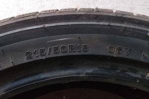 Gomme da neve 215/50 R18 96V