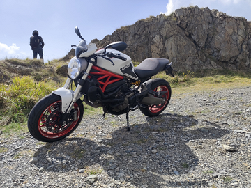 Ducati Monster 821