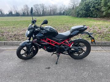 Moto BN 125