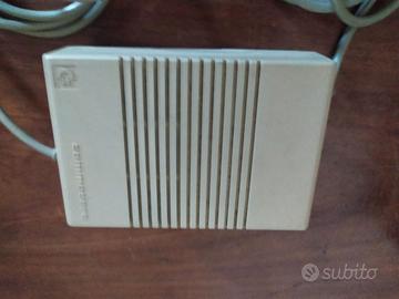 COMMODORE LOTTO VARI ALIMENTATORE AMIGA MANUALI