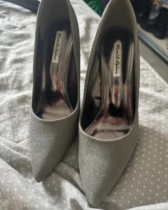 Scarpe decolte’ grigio/argento