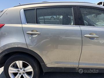 PORTIERA POSTERIORE DESTRA KIA Sportage Serie (10>