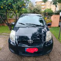 Toyota Yaris 1.0 benzina