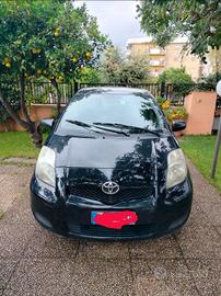Toyota Yaris 1.0 benzina