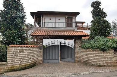 Villa bifamiliare Velletri Sud