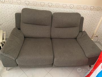 Divano 2 posti  motorizzato POLTRONESOFA’