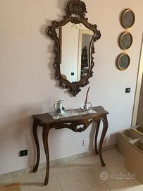 Specchio con mensola, in legno di noce