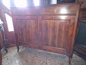 credenza antica in noce 