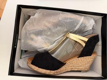 Scarpe estive con zeppa  . 37 donna nere-oro