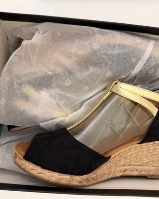 Scarpe estive con zeppa  . 37 donna nere-oro