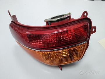 Fanale posteriore destro Suzuki Burgman 650