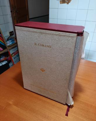il Corano e la Sacra Bibbia di Gerusalemme 