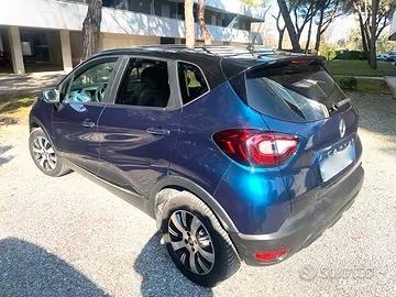 RENAULT CAPTUR GIÀ MANUTENZIONATA E TURBO NUOVO