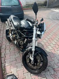 Ducati monster S2R 1000