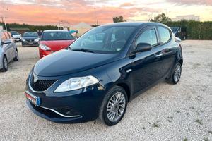 Lancia Ypsilon 1.3 MJT 95 CV 5 porte Platinum