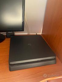 PS4 slim 1TB