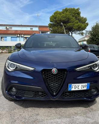Alfa Stelvio 2.2 210 cv
