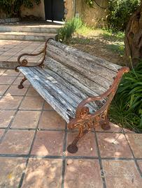 Panchina e poltrone da giardino in ghisa