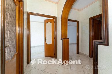 VILLAGGIO SANT'AGATA FRONTE SCUOLA PESTALOZZI