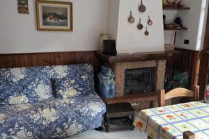 Bilocale con camino indipendente ed arredato