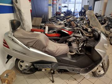 Ricambi Scooter Suzuki AN 250/400 Burgman modello 
