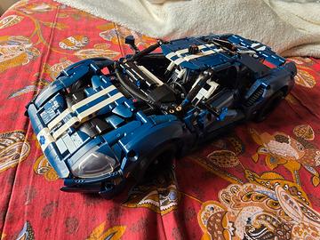 lego technic Ford GT (COMPLETO)