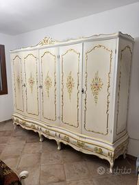 Armadio barocco veneziano