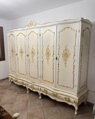 Armadio barocco veneziano